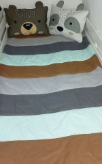 Mustá-menta-szürke patchwork ágytakaró